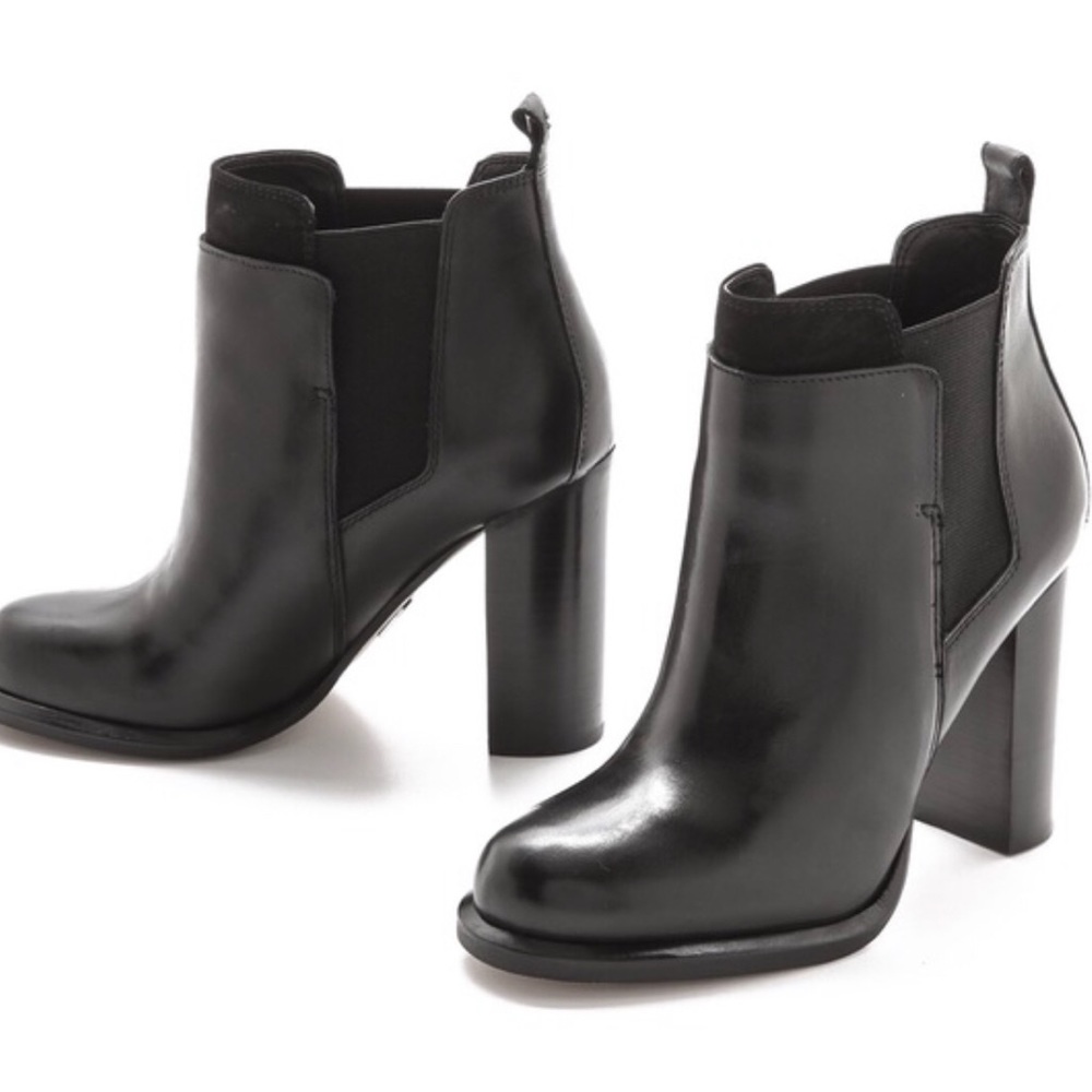Sam Edelman Kenner Leather Bootie Size 7